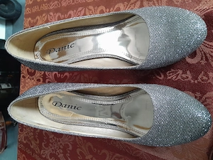 Pumps in silbern glitzernd von Danic in Gr. 40, ganz wenig getragen, deshalb fast wie neu