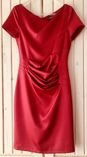 rotes Cocktailkleid aus edlem Satin Gr. 36