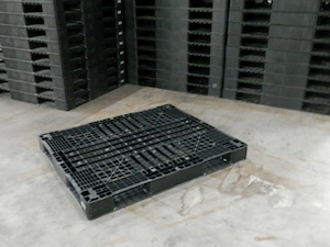 Kunststoffpaletten, Plastikpaletten 1,30m x 1,10m