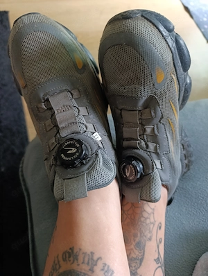 Verkaufe Socken Unterwäsche Schuhe nach Wunsch 