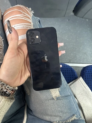 iPhone 12 schwarz 