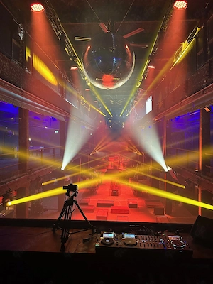 Stagehands   Bühnenhelfer   Veranstaltunglogistiker (m w d) werden