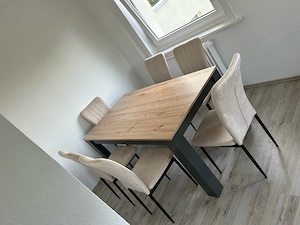 Esstisch + 6 Stühle 