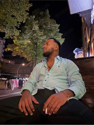 Junge Mann  24 Aus Berlin sucht Reife Frau 