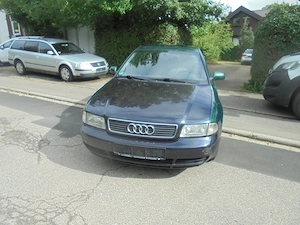 Audi A 4 Kombi V6 Benzin Bj 10 97 TÜV 6 2027 AHK Alle Service der Letste bei 284.000 Km
