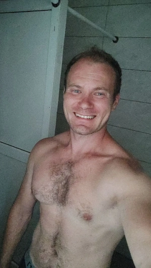 Ich suche ein Paar oder ein paar Frauen