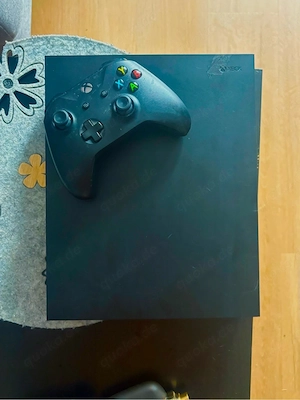 Xbox One X 1TB inkl. Controller, HDMI- & Stromkabel   Top Zustand