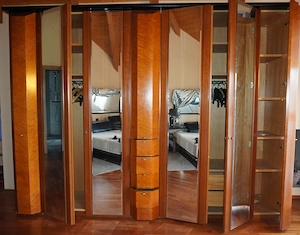 Schöner Schlafzimmerschrank  ,zwecks Umzug zu verk.