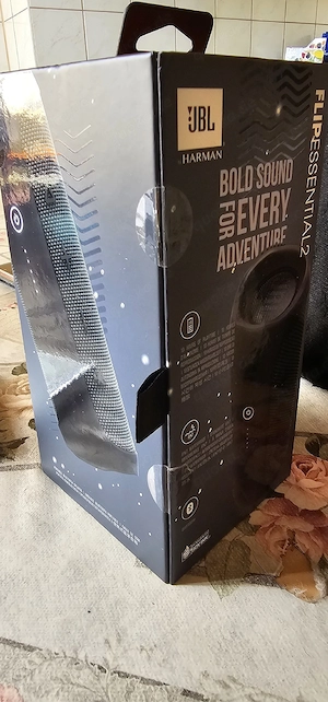 jbl flip essntial 2 