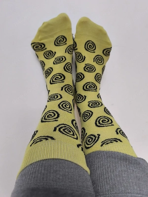 Schöne gebrauchte alte Socken getragen bunt abgenutzt besonders 