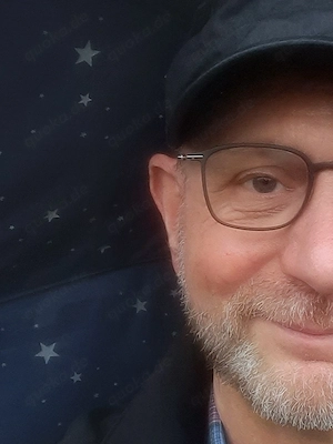 Suche Freundin für Kommunikation, Kunst, Kultur, Kino, Kaffeetrinken 