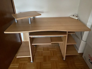 Verschenke einen Schreibtisch auf Rollen 