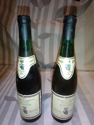1984, Varna Staro Orjahovo, Trockenreiflese, Bulgarien, 2 Flaschen 
