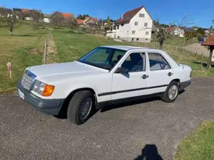 Mercedes-Benz 250 124