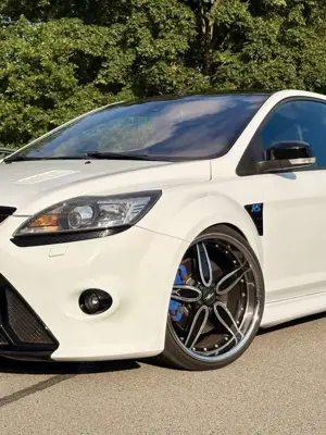 Ford Focus Focus RS / 1. Hand / KW V1 / 20 Zoll Wolf