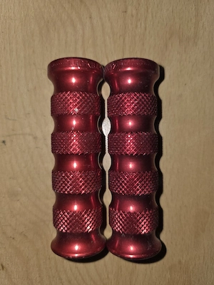 Aluminiumfußrasten
