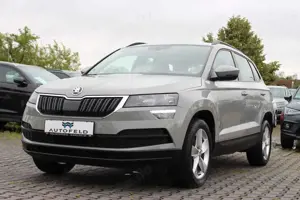 Skoda Karoq 1.6 TDI/SHEFT/KLIMA/AHK/SHZ/PDC/RADIO/BT/