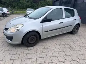 Renault Clio Clio  5-Türer 1.2  1.Hand