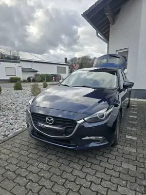 Mazda 3 Center-Line