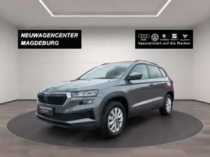 Skoda Karoq 1.5 16V TSI DSG 130LET*KAMERA*e.H-KLAPPE*4xSHZ*FS.