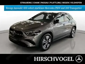 Mercedes-Benz GLA 180 Progressive Line+Night+AHK+DISTR+KEYLESS