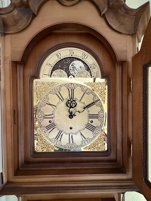 TOP STANDUHR der Oberklasse