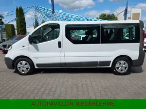 Opel Vivaro *Klima*9-Sitzer*Radio*gepflegt*AHK 2000Kg*