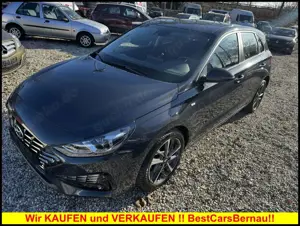 Hyundai i30 120 PS HYBRID 1. HAND NAVI KAMERA Leder PDC