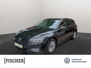 Volkswagen Passat Variant 1.5TSI DSG Business LED AHK Navi SHZ Rear View ACC