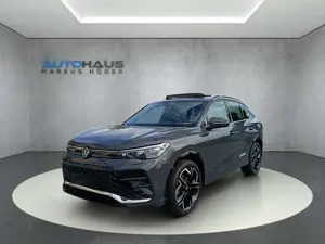 Volkswagen Tiguan 1.5 eTSI DSG R-LINE+PANO+AHK+HEAD-UP+beh.LENKRAD+E