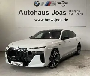 BMW 760 M760e xDrive |Lounge Seating |Fond-Entertainment |