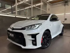 Toyota Yaris GR CARBON LED KAMERA LHZ SHZ ACC