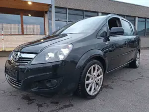 Opel Zafira B Family / 7-Sitzer / Navi