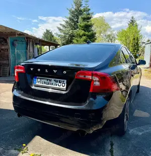 Volvo S60 Momentum Bild 3