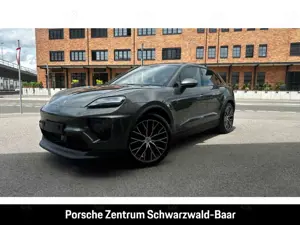 Porsche Macan 4 Abstandstempomat Surround-View 21-Zoll