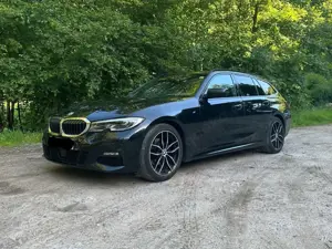 BMW 320 d T M Sport Matrix Laser Pano ACC Adaptiv