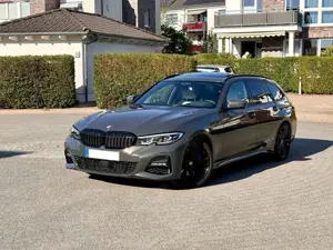 BMW 320 320da T M Sport Shadow Individual Dravit ACC+ AHK Pano Head-up Keyless Leder
