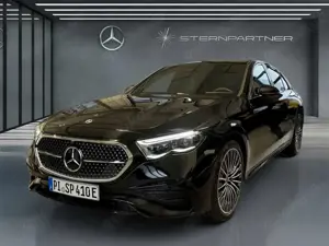 Mercedes-Benz E 300 de Limousine mit EQ Hybrid Technologie AMG