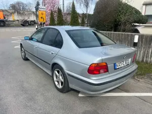 BMW 523 523i