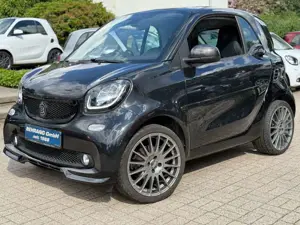 smart forTwo BRABUS*NAVI*PANORAMA*KAMERA*