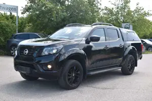 Nissan Navara NP300 N-Guard Double Cab 4x4