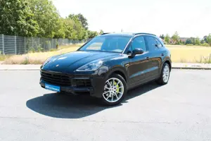 Porsche Cayenne E-Hybrid Pano Matrix Approved-01/28 8-Fa
