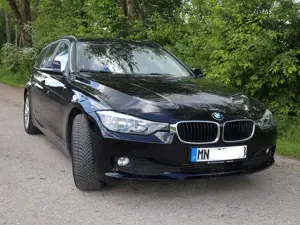 BMW 320 3er Touring Diesel 320d Touring Blue Performance