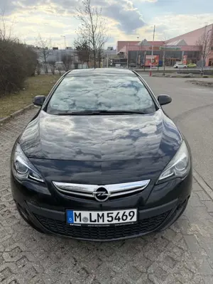 Opel Astra GTC 1.6 Turbo Edition