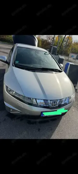 Honda Civic 1.8i-VTEC i-SHIFT Comfort / Sport