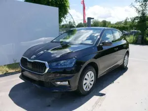 Skoda Fabia Selection 1.0 TSI *NAVI-ÜBER-SMARTLINK*PDC-HI*L...
