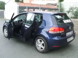 Volkswagen Golf Highline * ALLE-EXTRAS: Sitzheiz.*P.D.C.Zahnriem.+W.p NEU*KLIMA* a.w. TÜV-ALLES-NEU*