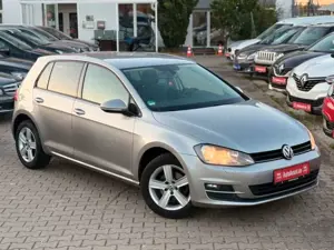 Volkswagen Golf VII 1.2TSI Lim. Comfortline*NAVI*SHZ*BCM*BT