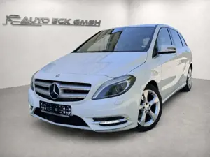 Mercedes-Benz B 180 Sport Xenon Standh. Navi SHZ AHK  2.Hand