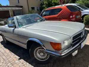 Mercedes-Benz 280 R107